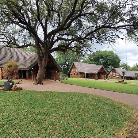 Ekuthuleni River Front Chalets Maruleng Экстерьер фото